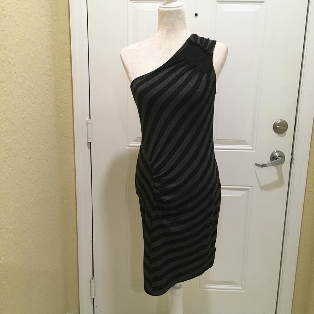 Subtle sexy one shoulder dress like new
